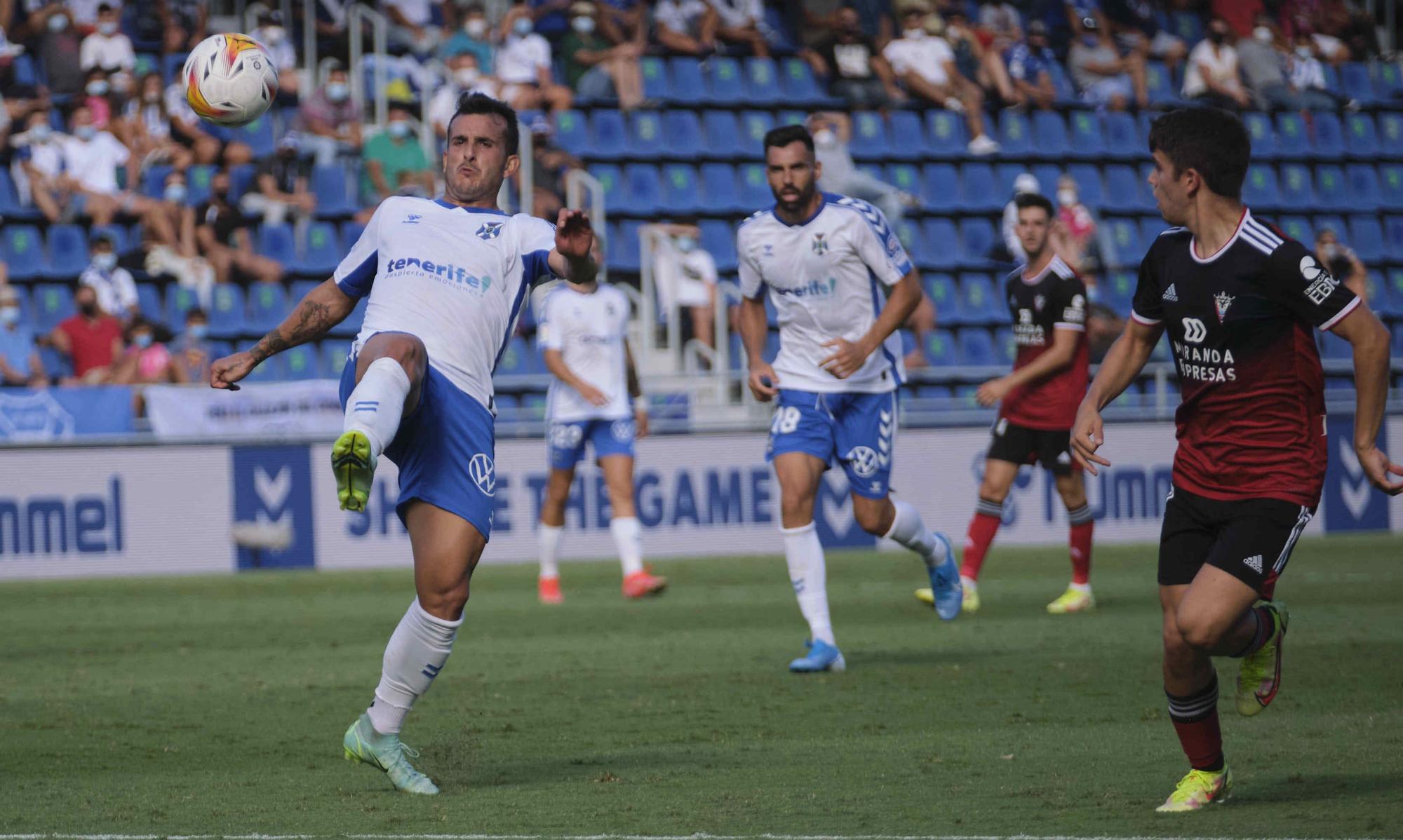 Encuentro entre el CD Tenerife y el Mirandés