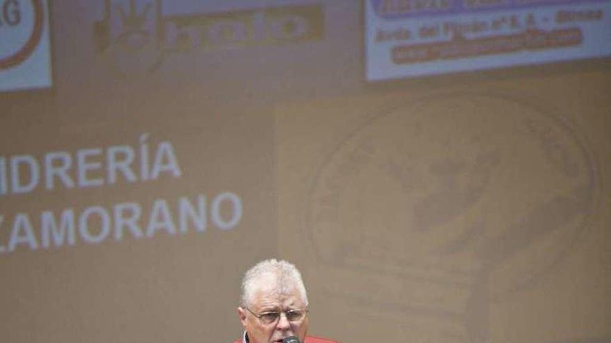 Enrique Castañón, durante su participación en la edición pasada del concurso de tonada de San Martín.