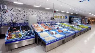El porqué de las bandejas azules y verdes en la pescadería de Mercadona: No te lo esperas