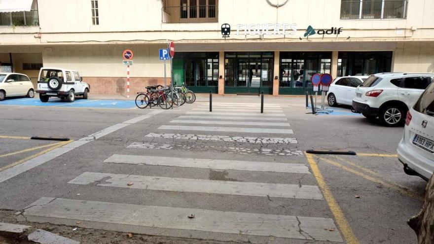 La plaça de l&#039;Estació de Figueres.