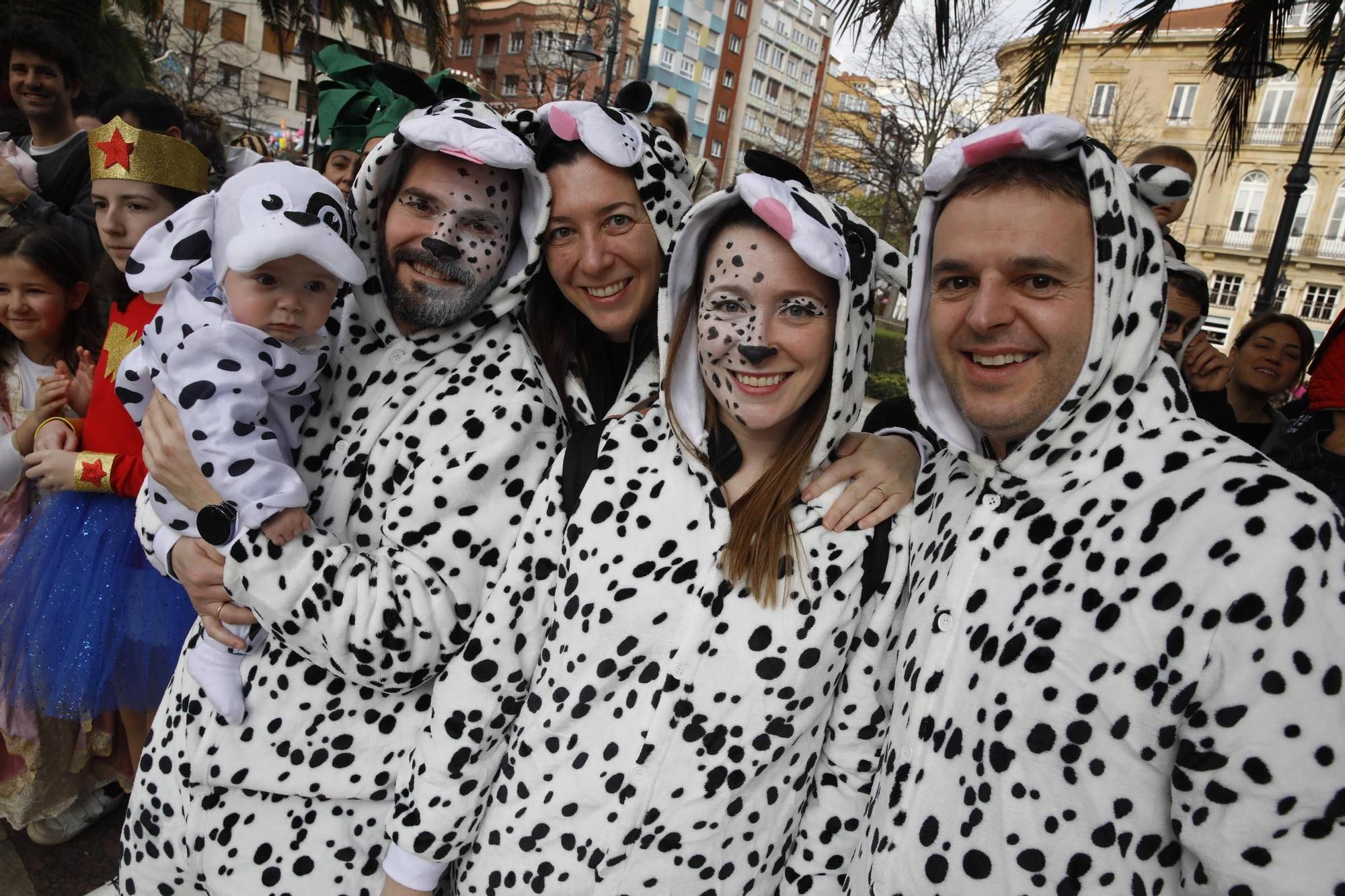 Así han disfrutado pequeños y mayores en el desfile infantil del Antroxu de Gijón (en imágenes)