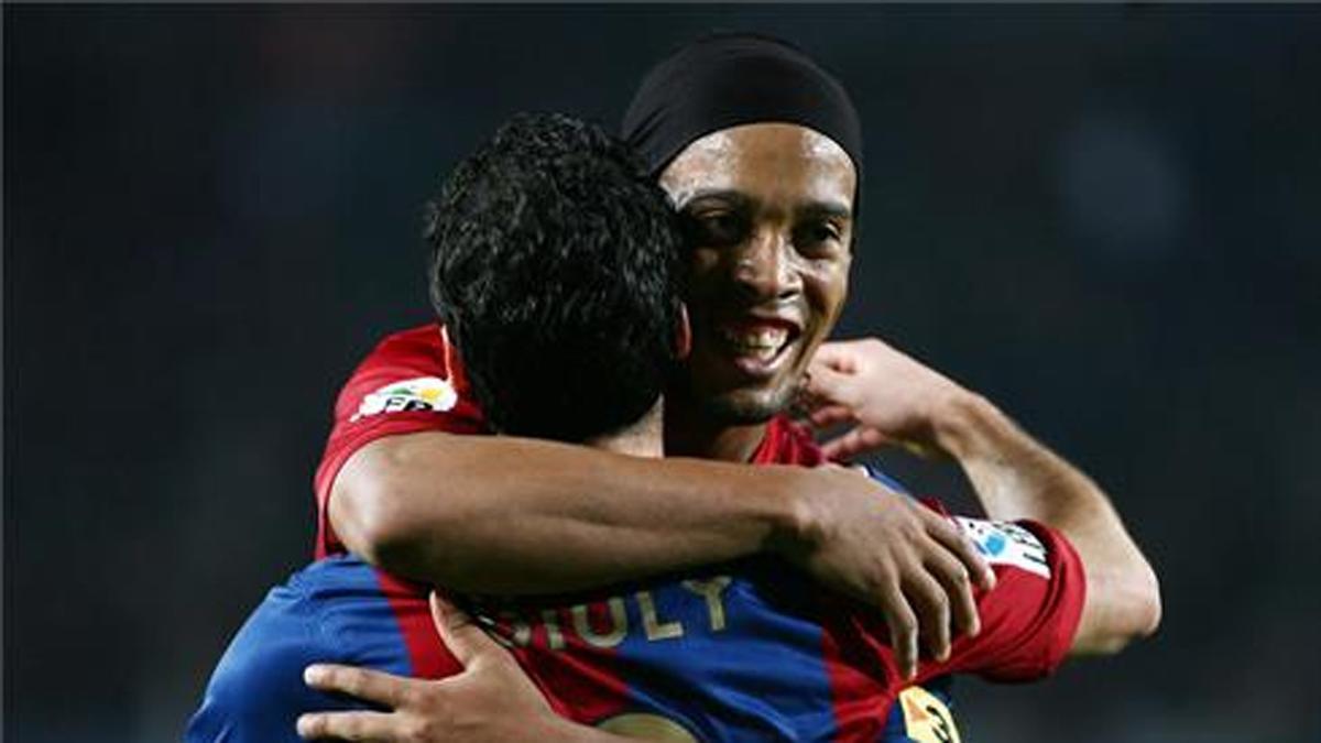 Ronaldinho y Giuly, en el Barça de Rijkaard