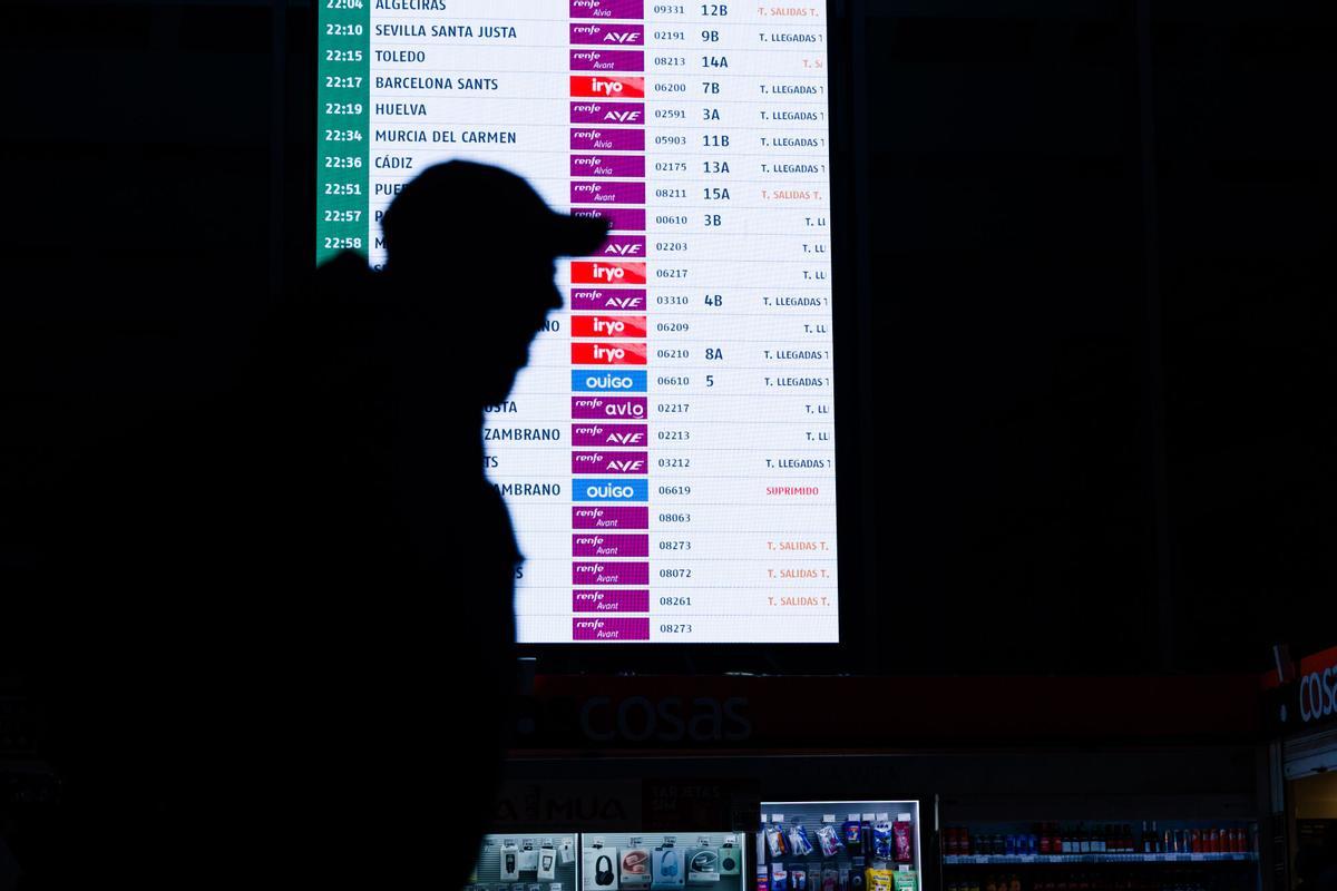 Tragedia ferroviaria en Adamuz tras el descarrilamiento de dos trenes