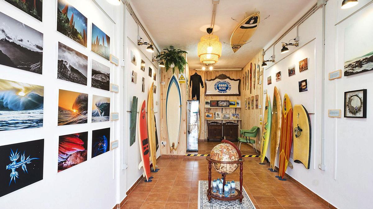Abre en Bajamar Gran Azul, una galería de arte dedicada al surf y su historia 