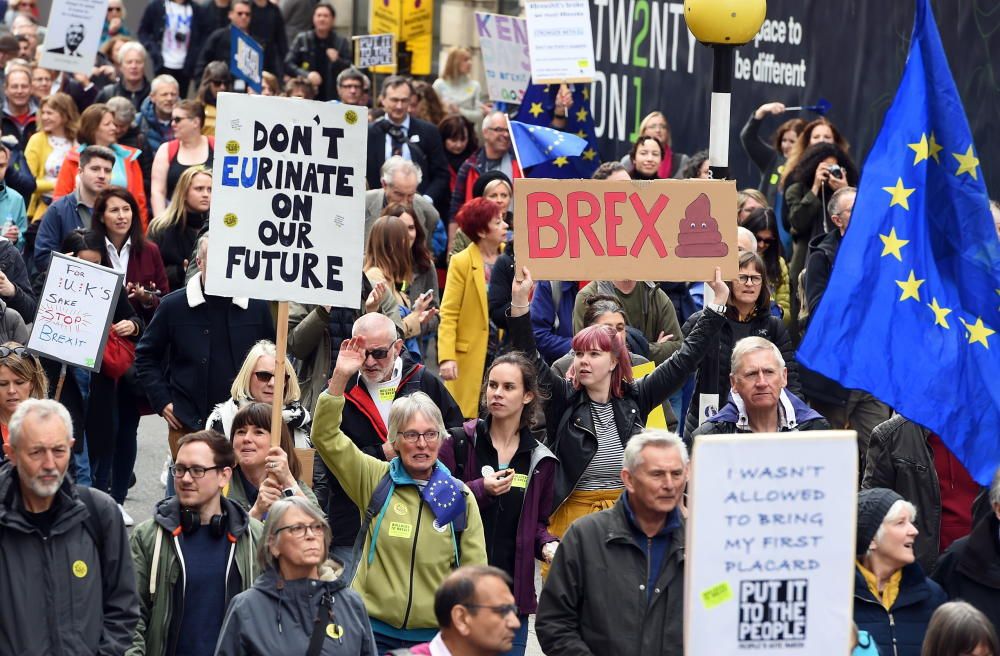 Miles de personas marchan por un nuevo Brexti