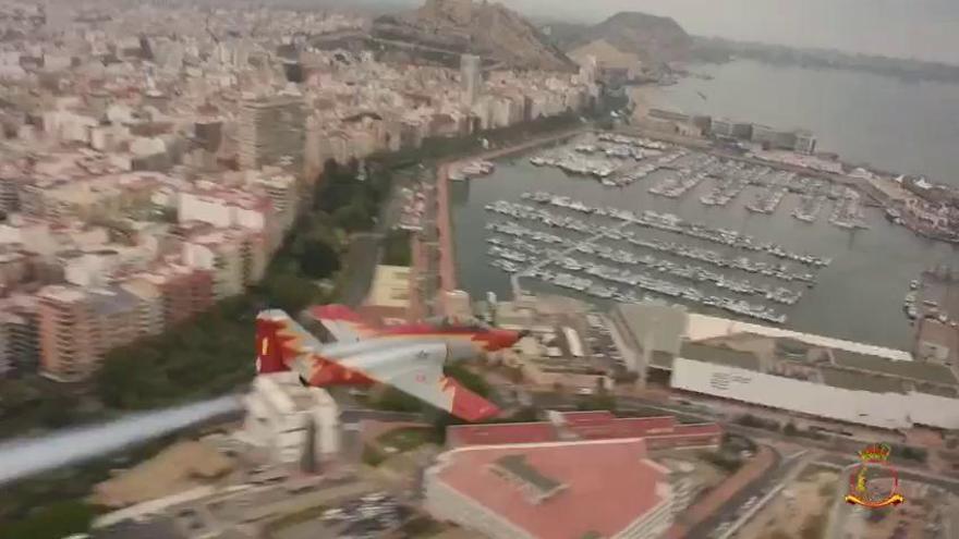 Así se ve Alicante desde los aviones de la patrulla Águila