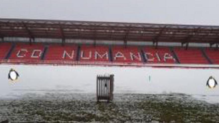 El Numancia se toma con sorna su partido en casa del Madrid...  y el temporal