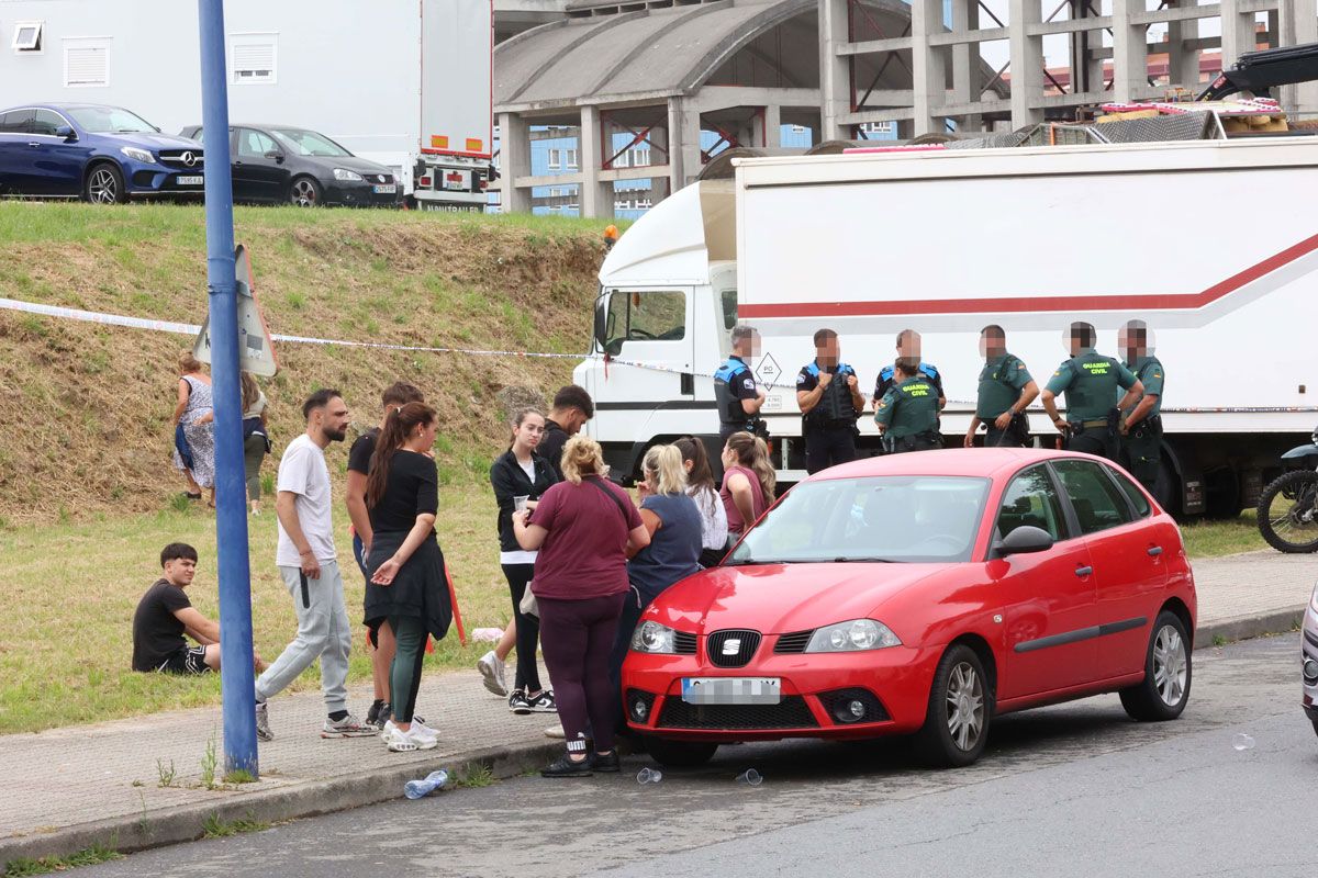 Tres detenidos tras una pelea entre feriantes en O Burgo que termina con un herido por arma blanca