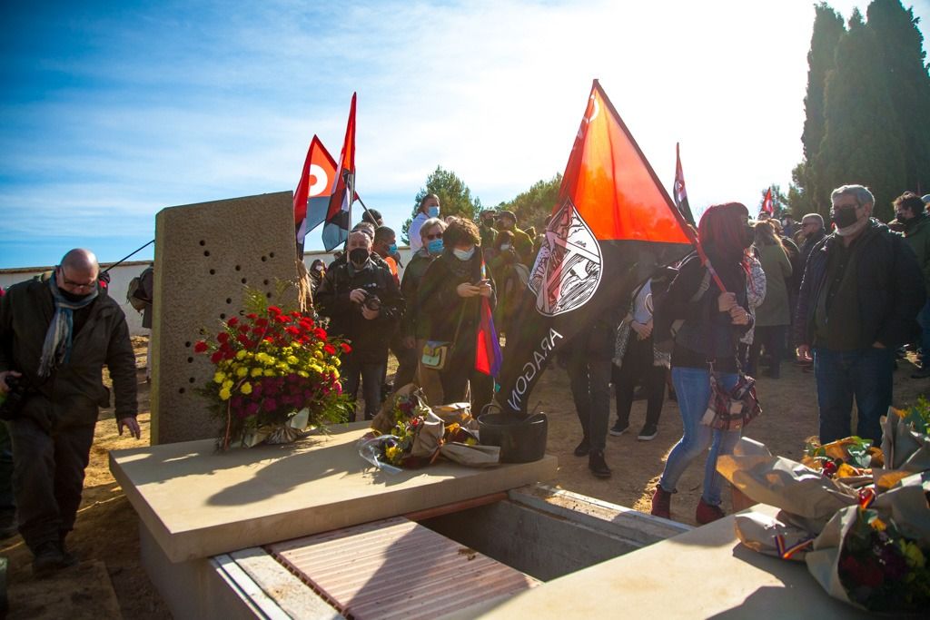 FOTOGALERÍA | Homenaje a los 26 vecinos de Angüés (Huesca) fusilados en la Guerra Civil