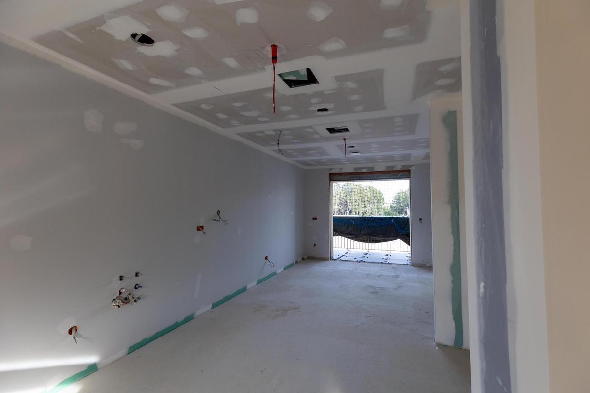 Una de las habitaciones de un dormitorio.