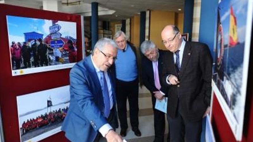 La exposición &#039;Camino Blanco, Camino Antártico&#039; muestra la ruta jacobea más larga