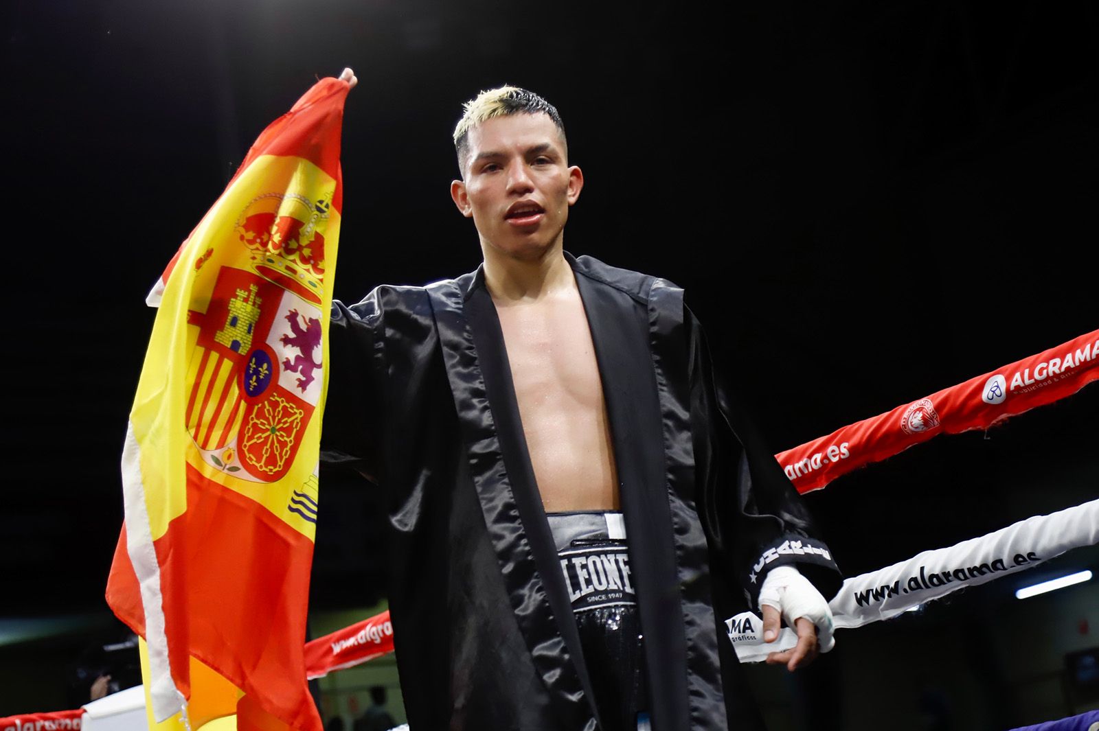 Las imágenes de la velada de boxeo en Vista Alegre