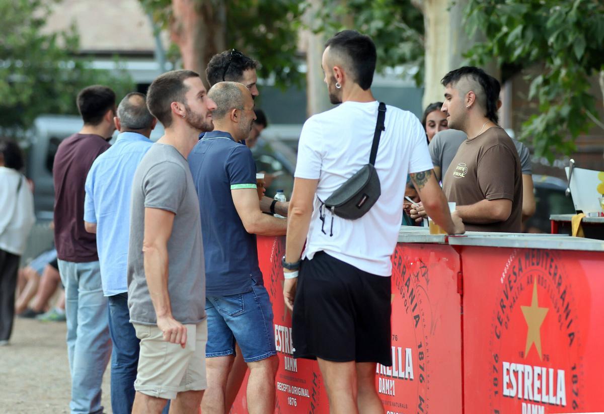 Manresa vibra a la festa de cloenda de l'Orgull LGTBIQ+ al pati del Casino Manresa vibra a la festa de cloenda de l'Orgull LGTBIQ+ al pati del Casino