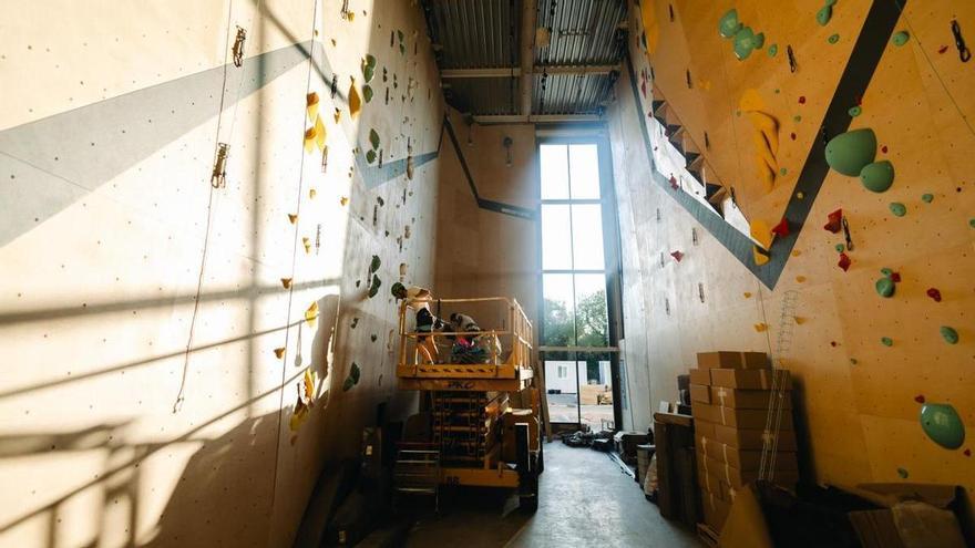 El gran centro de escalada “Sputnik” de Lugones cuenta ya con 600 socios y abrirá la última semana de septiembre