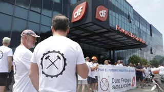 El plan de adelgazamiento de Duro Felguera: ERE de 249 trabajadores, traspaso de otros 156 a Indra y más salidas con la cesión de contratos