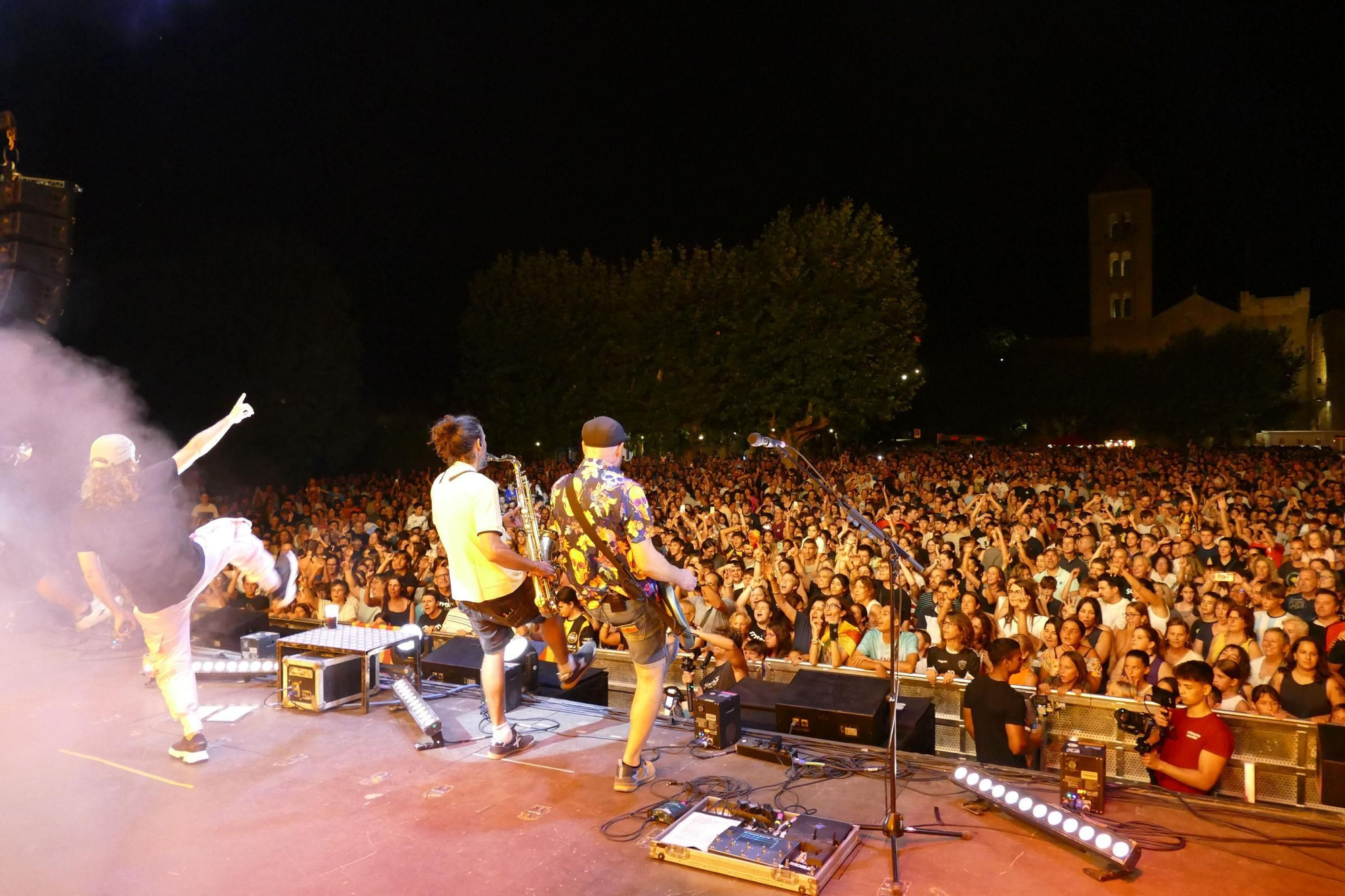 La segona Bertranada Fest congrega unes 8.000 persones als concerts de Ginestà i Búhos