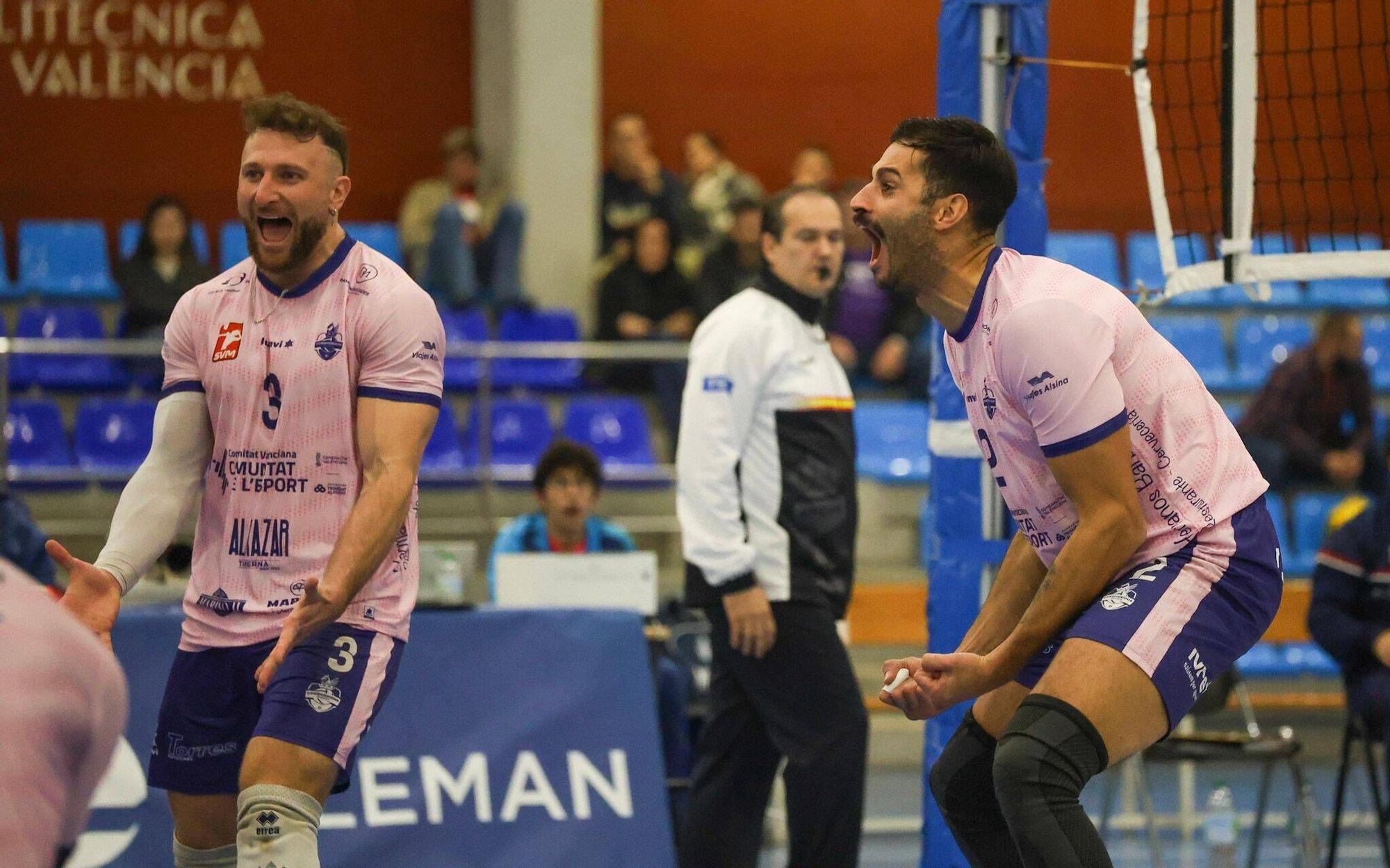 Partido del UPV Léleman Conqueridor ante el Cisneros Alter Tenerife (2-3)