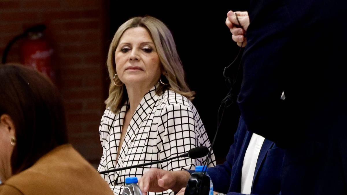 La consellera de Educación niega que las negociaciones estén rotas y apela al diálogo «sin imposiciones»