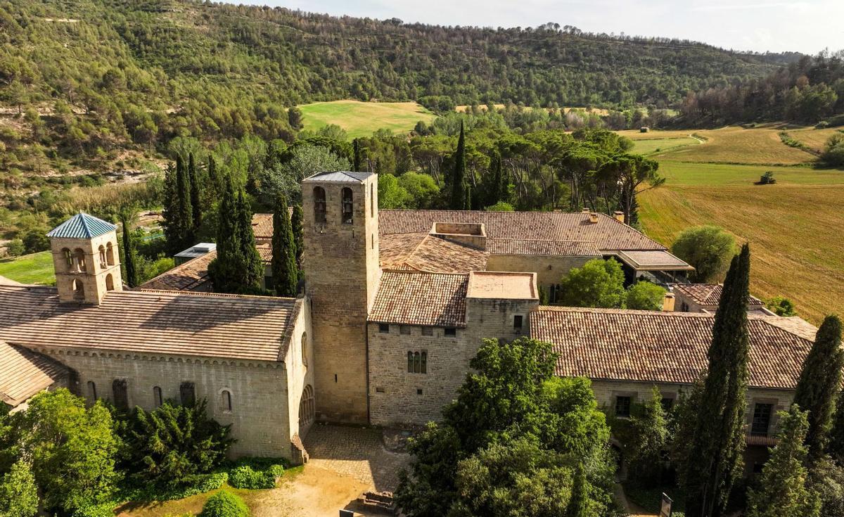 Vista del conjunt monàstic medieval de Sant Benet de Bages, al municipi de  Sant Fruitós, que des de l’any 2007 forma part del complex de Món Sant Benet | MÓN SANT BENET