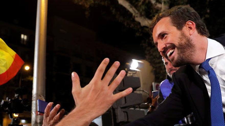 Pablo Casado celebra los resultados del 10-N en la sede del PP.