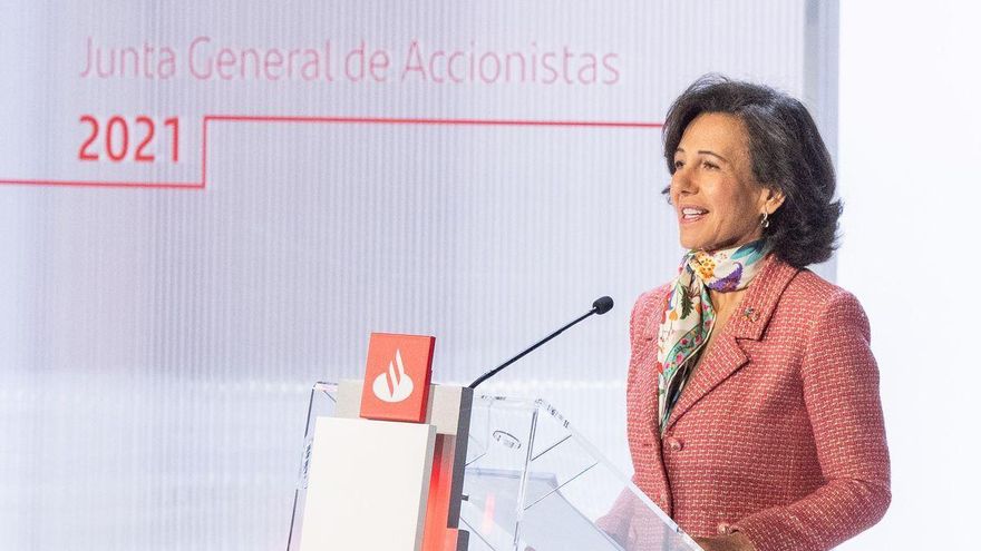 Botín pide un plan de vacunación "masiva y rápida" para que la economía rebote