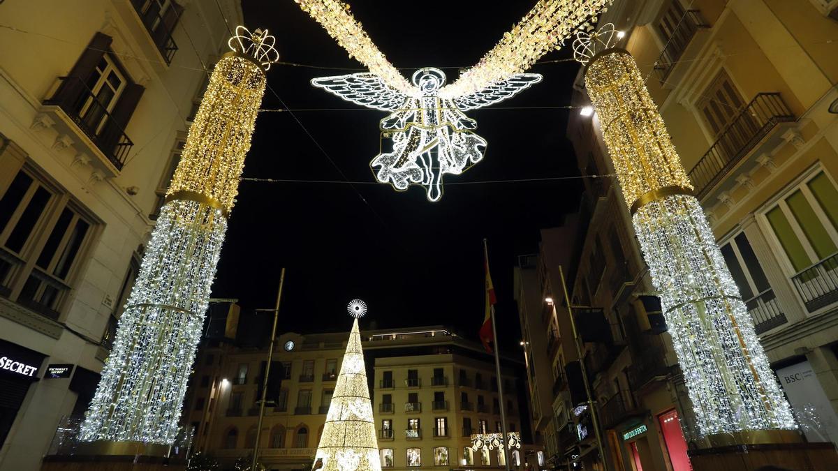 Detalle de la decoración del alumbrado navideño de Málaga en 2022