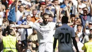 El Real Madrid golea entre bostezos a un Valladolid suicida