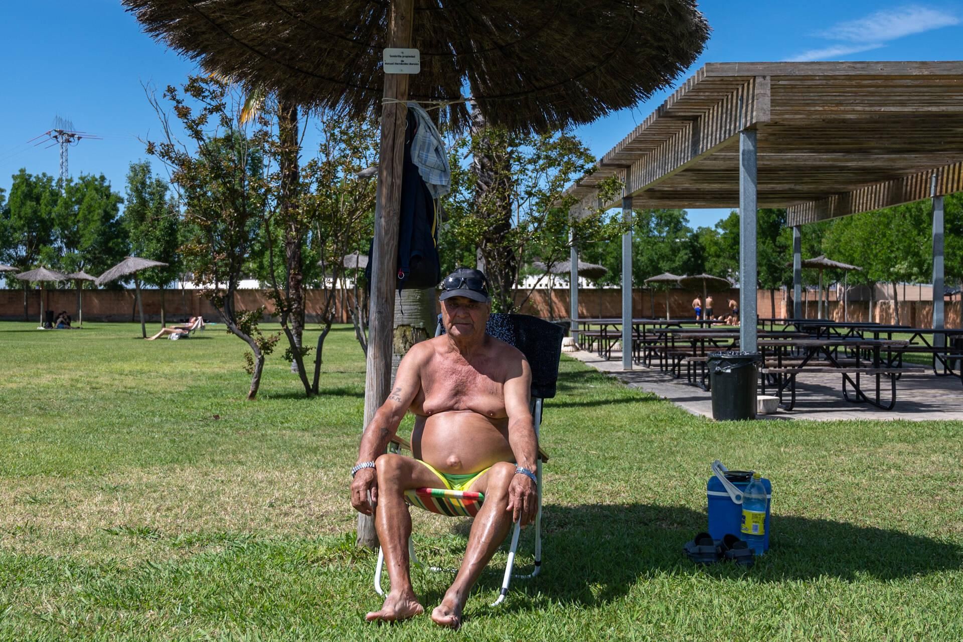 Primer día de baños en las piscinas de Badajoz