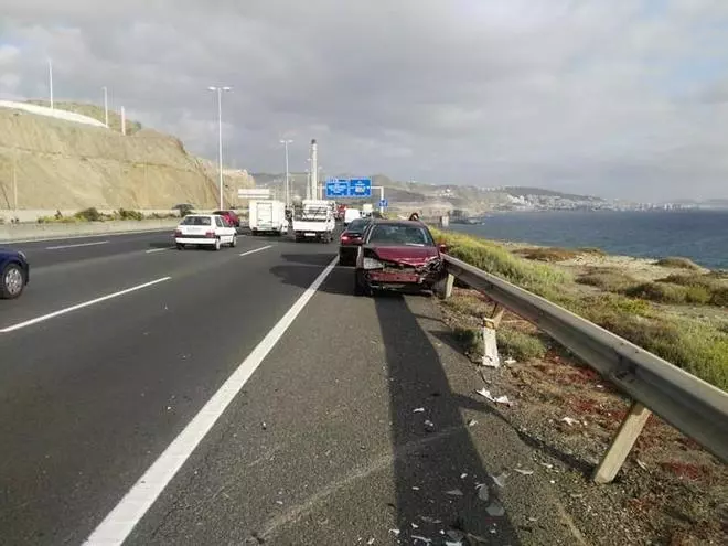 Retenciones por un accidente en la entrada de Las Palmas de Gran Canaria