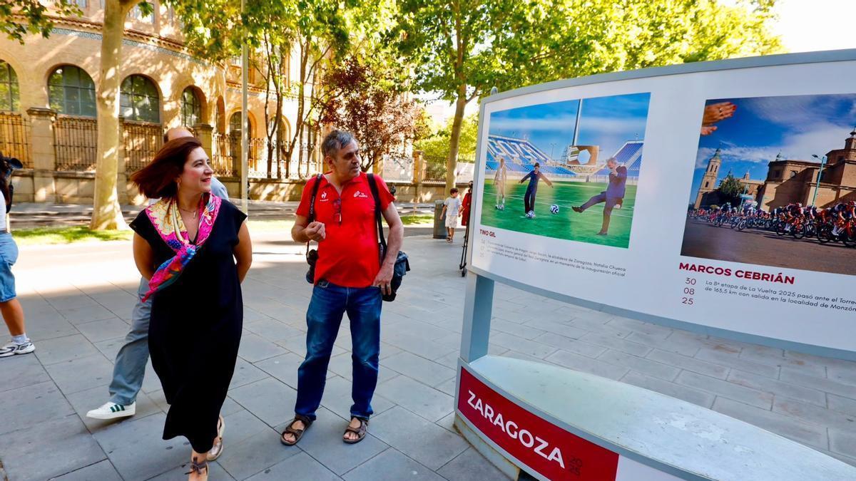 La concejala de Cultura, Sara Fernández, junto a Javier Belver.