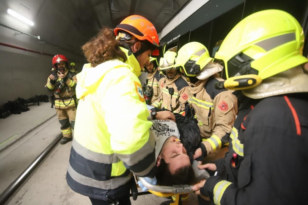 Simulacro de incendio de un tren-TRAM