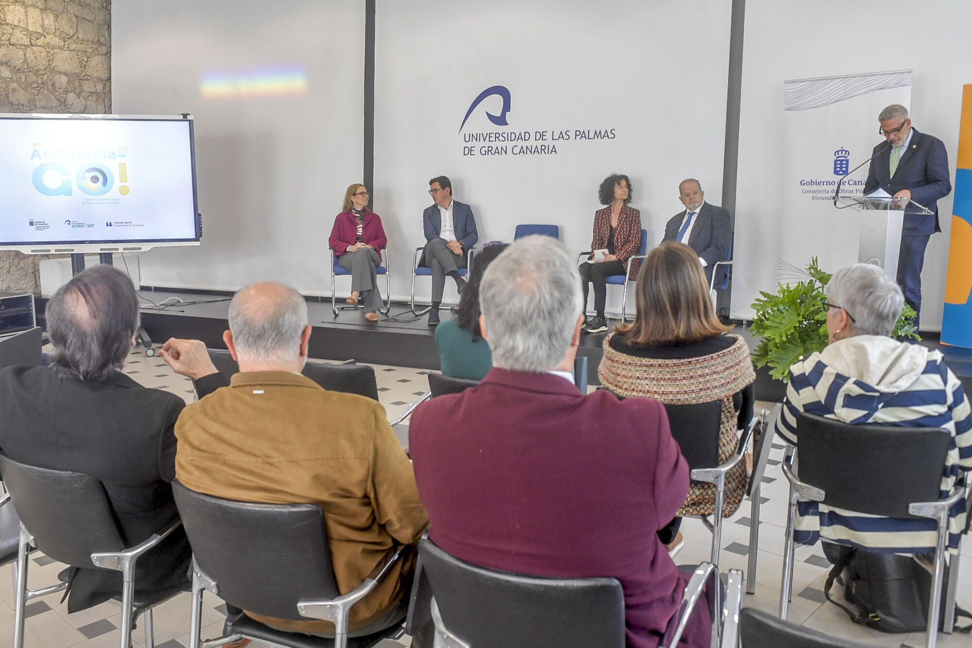 Colaboración entre las universidades canarias y Obras Públicas