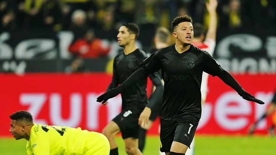 Jadon Sancho, una de las sensaciones del Dortmund.