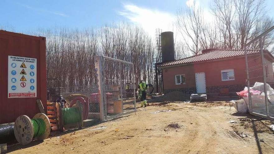 Trabajos de construcción de la EDAR de Santa Cristina de la Polvorosa.