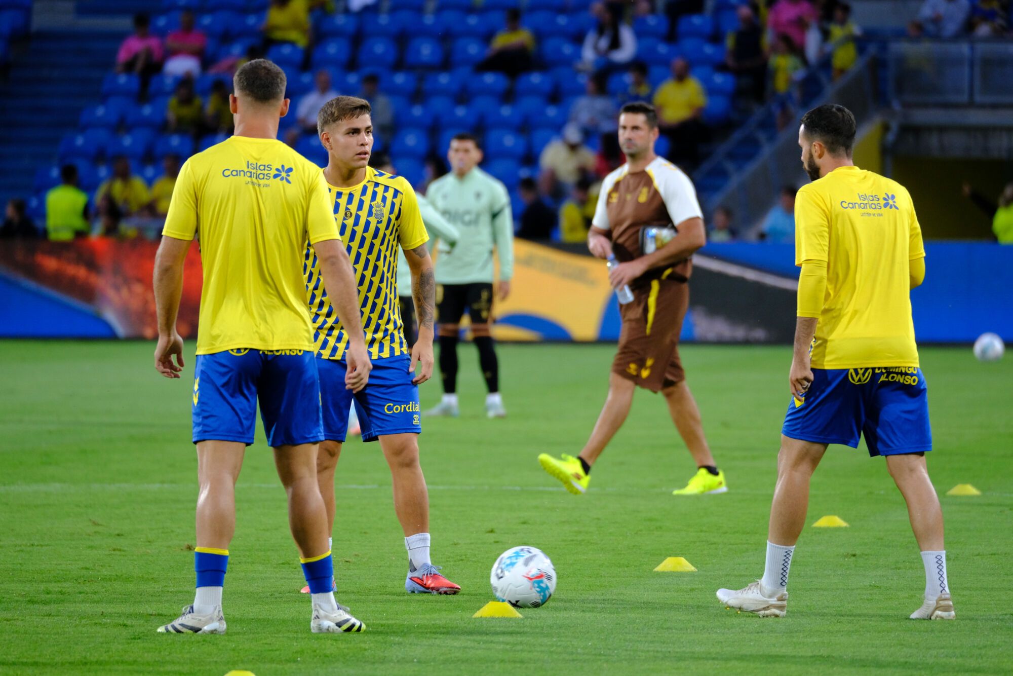 UD Las Palmas- Cádiz | 05/10/2025  | 05/10/2025 | Fotógrafo: José Carlos Guerra