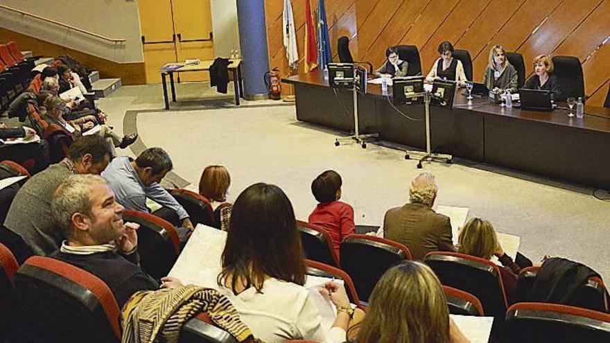 El congreso se celebró en salón Marie Curie. // Duvi