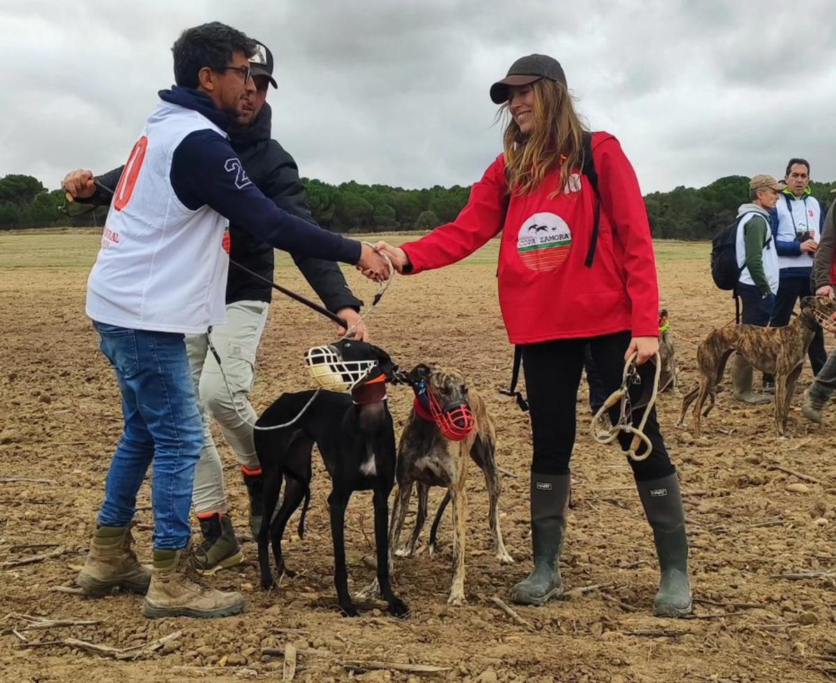 Las liebres cumplieron en la primera jornada