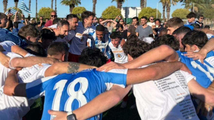 De la casi desaparición al ascenso: El Club de Fútbol Gandia sube directo a la Lliga Comunitat como campeón en Primera FFCV
