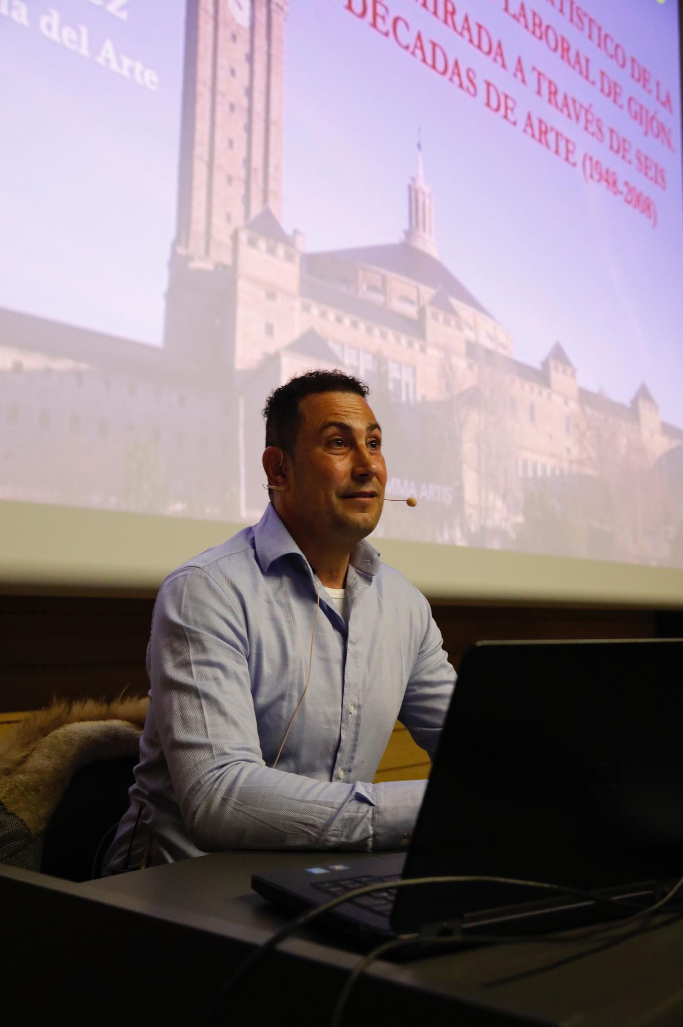 EN IMÁGENES: Así fue la ponencia de Miguel Ángel Álvarez sobre la Universidad Laboral