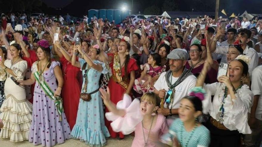El Rocío más multitudinario se despide en Elche