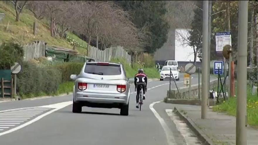 Recuerda: 1,5 metros al adelantar a un ciclista