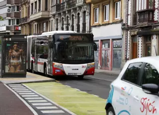 La tarjeta del CTA, plan de ahorro para viajar en los buses de Gijón