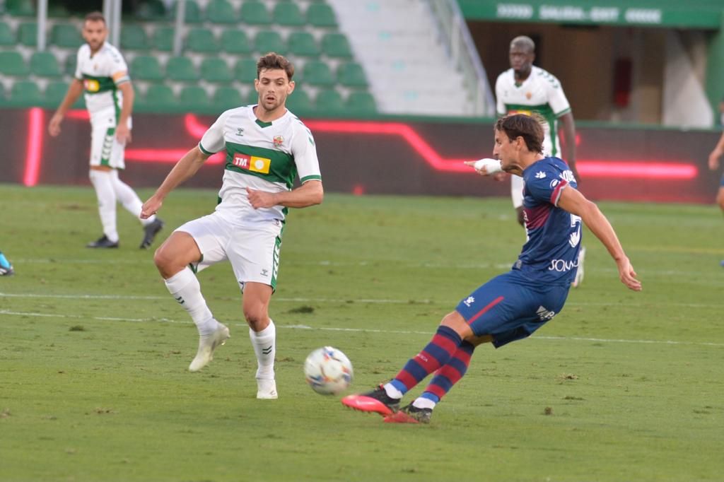 Elche - Huesca, las imágenes del partido