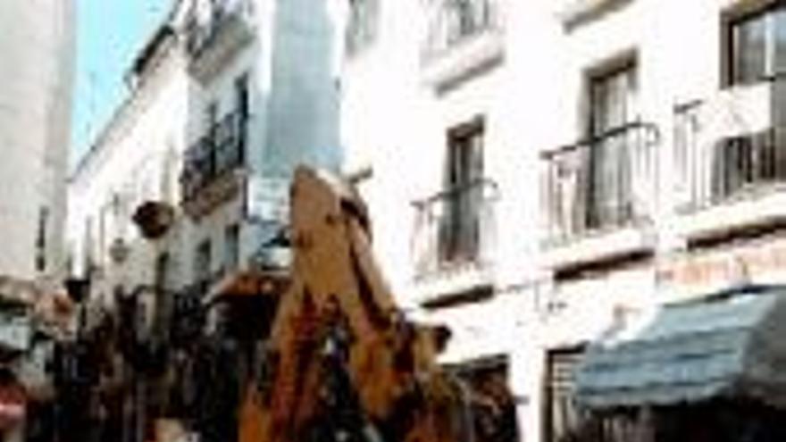 Quejas por no indicar antes el desvío de la calle del Sol