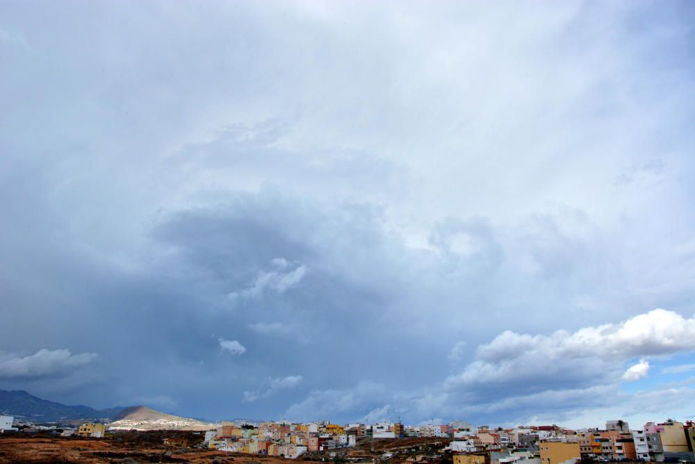 CIELO ENCAPOTADO EN TELDE