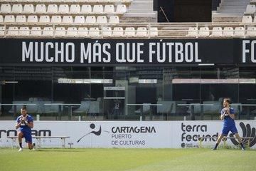 El FC Cartagena vuelve a los entrenamientos