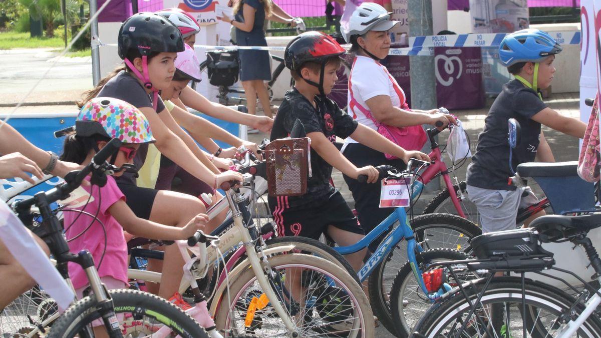 Niños en el Día de la Bicicleta.