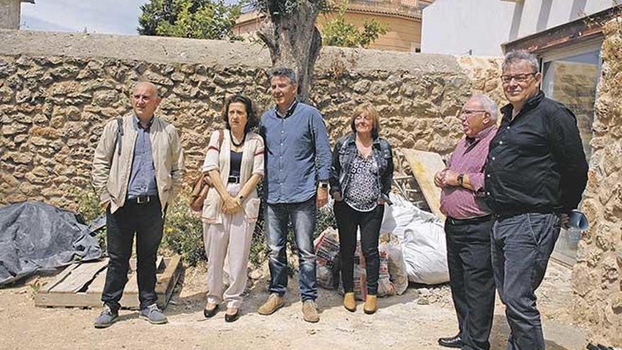 Las autoridades realizaron ayer una visita de obras.