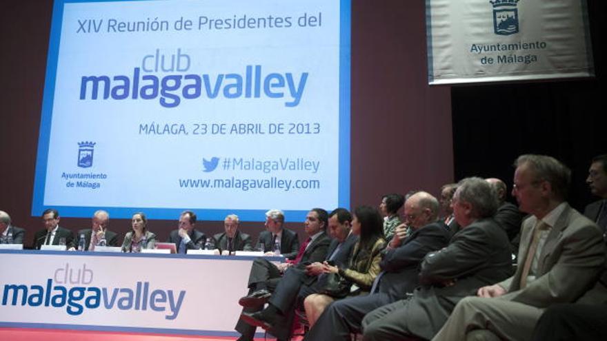 La ministra de Fomento, Ana Pastor (3i), preside junto al alcalde de Málaga, Francisco de la Torre (2i), el presidente de Málaga Valley, Javier Cremades (4i), la inauguración de la XIV reunión de presidentes del Club Málaga Valley sobre proyectos ferroviarios, innovación y empresas de base tecnológica.