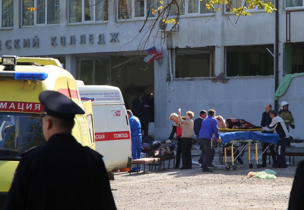 Al menos 18 personas murieron el miércoles y unas 40 resultaron heridas por la explosión "de un artefacto no identificado" en un colegio secundario técnico en Kerch, en Crimea.